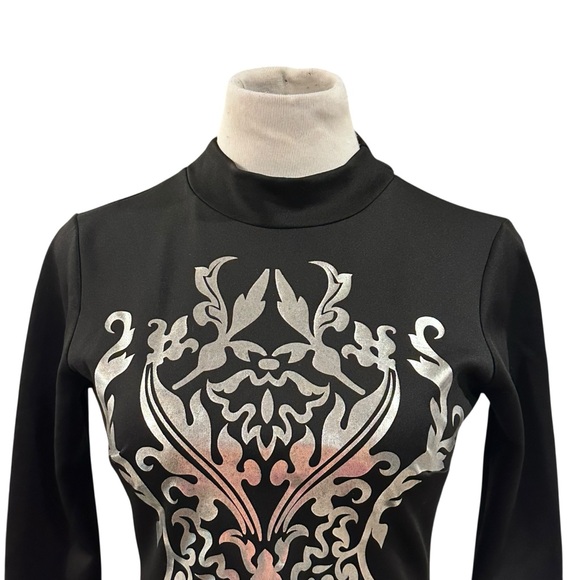 Forever 21 Black & Silver Metallic Filagree Long Sleeve Midi Dress - Size Medium - Picture 3 of 16